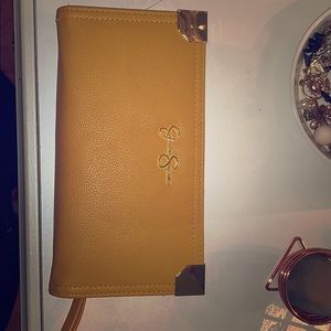 Jessica Simpson. Wallet